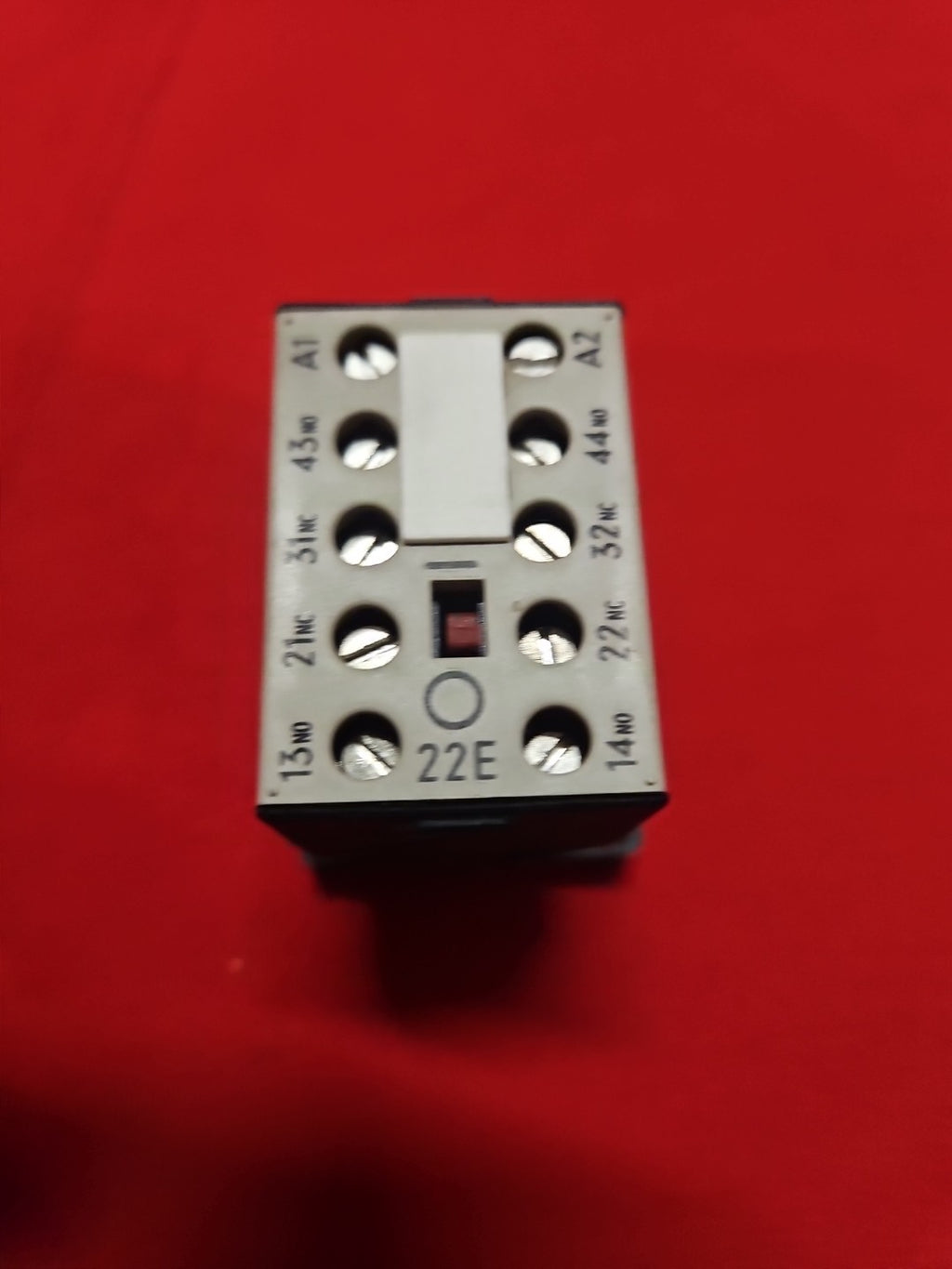Siemens 3TJ 1002-0A Schütz AC11: 4A/220V, 3A/380V, 10A, 220V 50Hz Neu New Unused