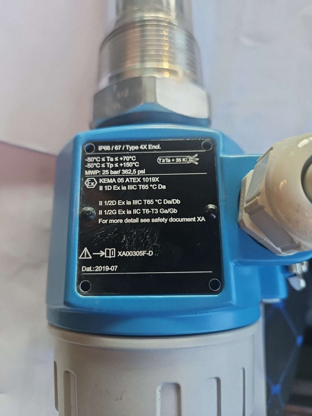 ENDRESS+HAUSER SOLIPHANT M FTM50-1GG2A7A32AA Kompakter Grenzschalter -new-neu