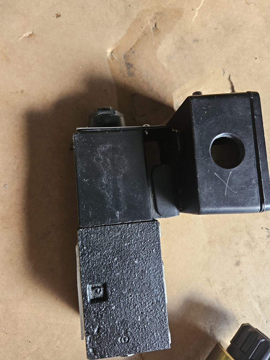 1 x PARKER D1VW20ΒΝΝΕΕ10, Hydraulic Valve 350 BAR max P.A.B, Neu New Unused Nos