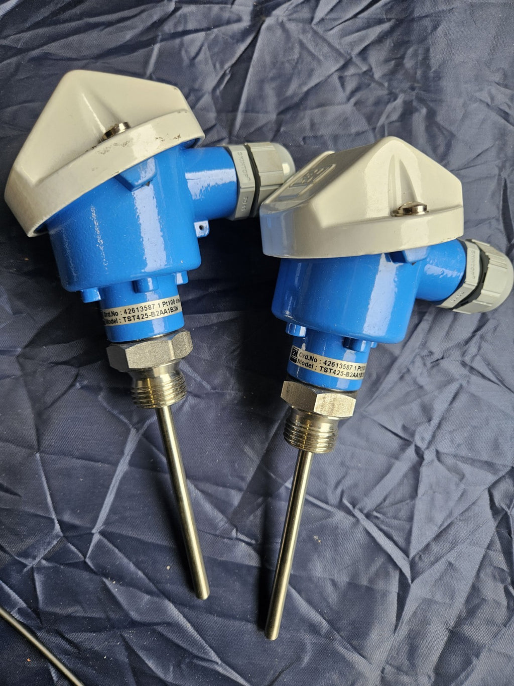 Endress+Hauser Omnigrad T TST425-B2AA1B3N Pt100 Temperature Sensor Fühler NEU