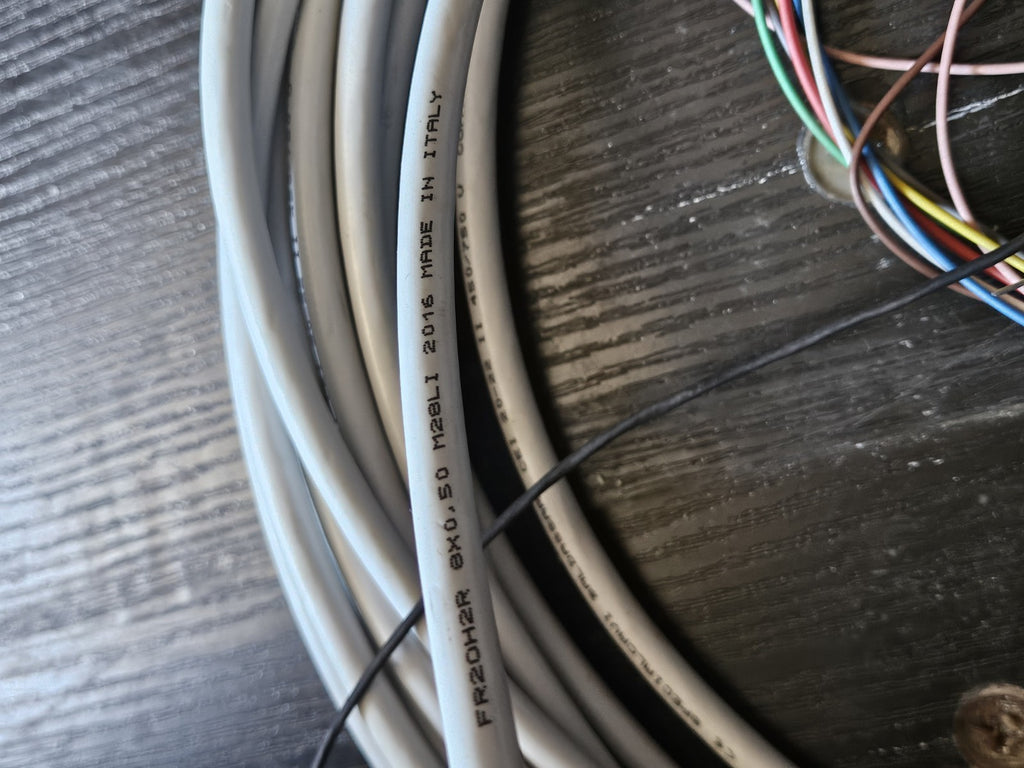 Baldassari LENZE Servodrive ENCODER Sensor Cable 10m, 8x0,5 M28LI, Controlflex