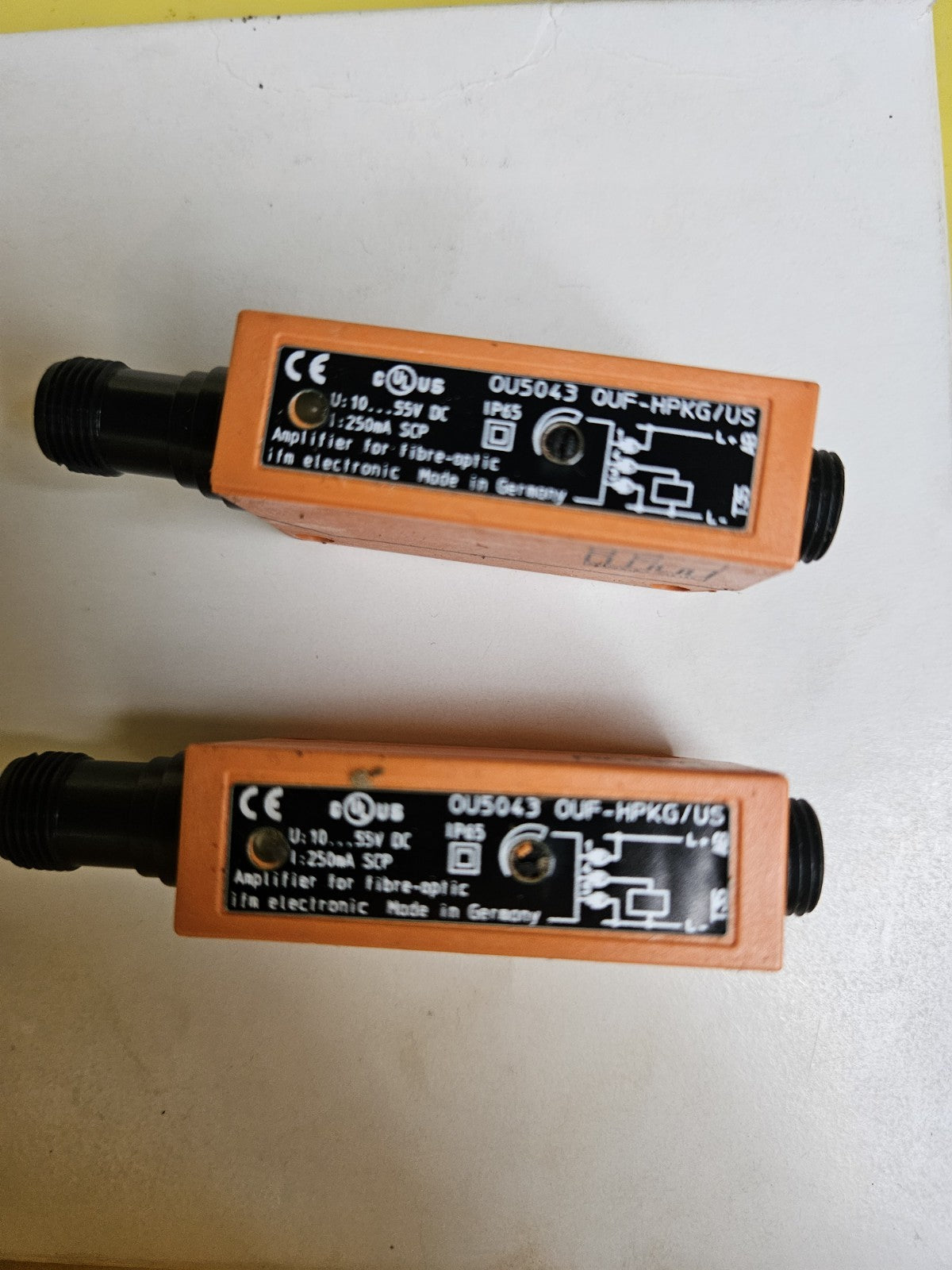 1 x IFM Fiberoptikverstärker OU5043 OUF-HPKG/US Fibre-optic amplifier