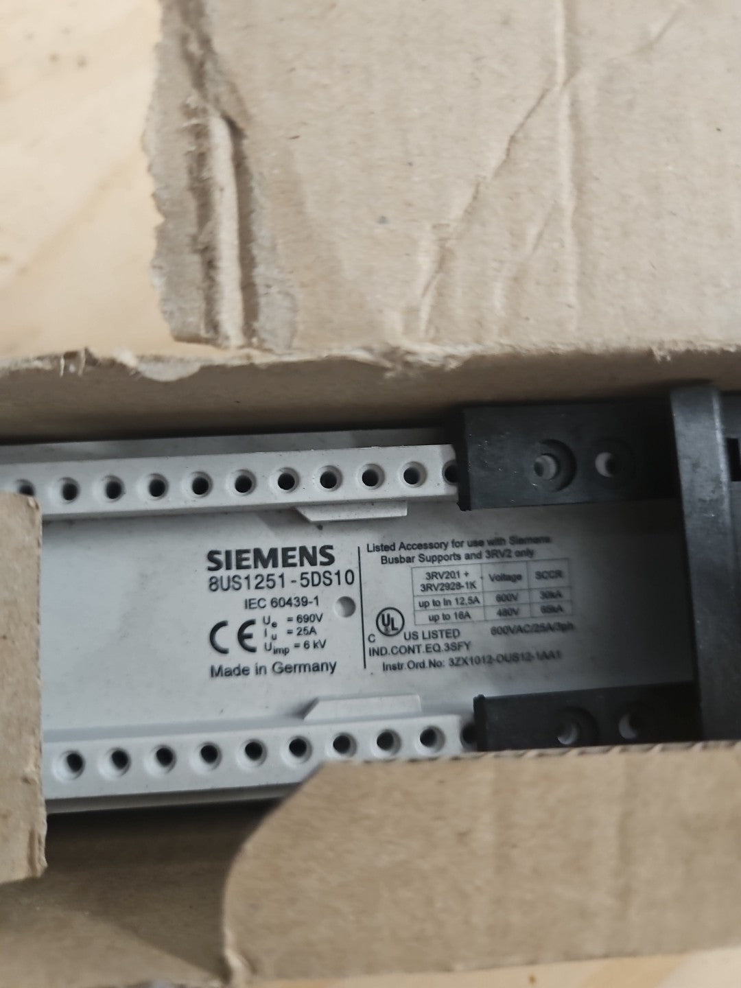 SIEMENS 8US1251-5DS10 8US1 251-5DS10 Geräteadapter  -unused-neu/ovp, New In Box
