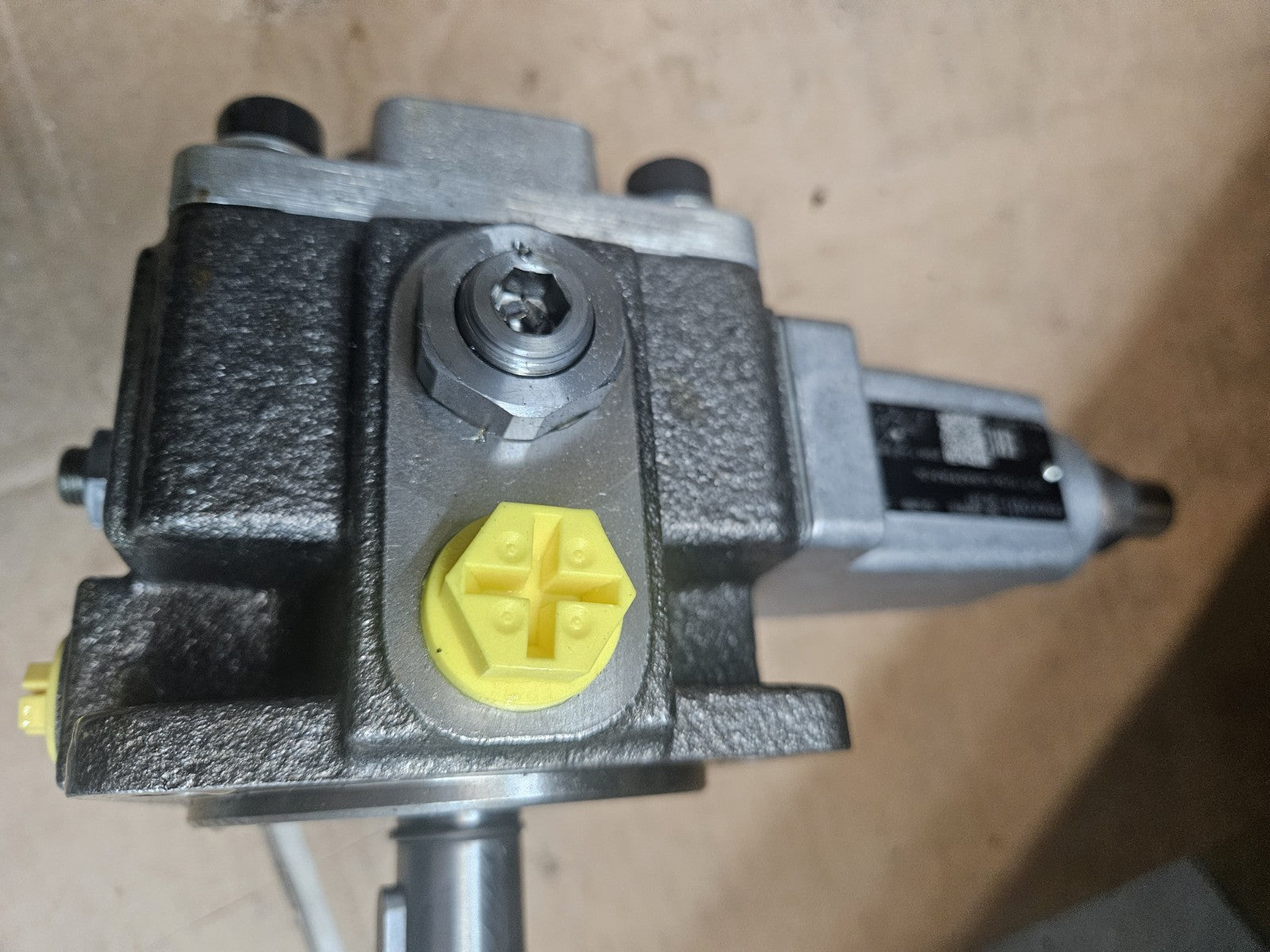 BOSCH REXROTH Pump PV7-11/06-14RA01MA0-04, R900919235, Flügelzellenpumpe NEU NEW