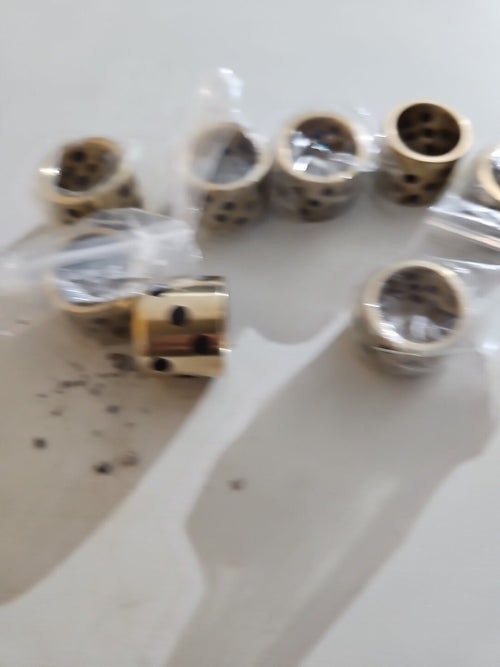 8x Graphit-Messing Gleitlager Selbstschmier Lager 25x20x25mm Buchsen Lagerbuchse