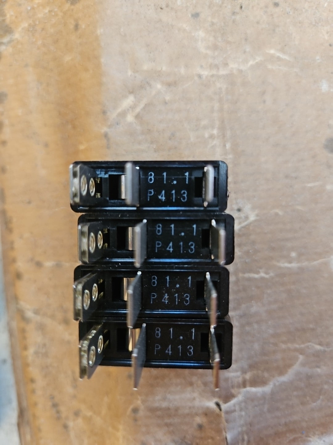 1 x Daito 81.1P413 Alarmsicherung, Alarm / Sicherung, FUSE DYTO, 1,3A, 250V NEU