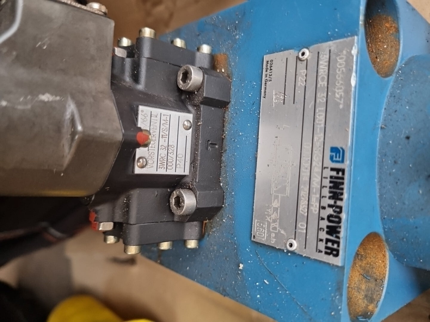 Bosch Rexroth 3WRCE 32 L001-1X/SG24/M, R900901789, 00566057, Finn Power, Valve