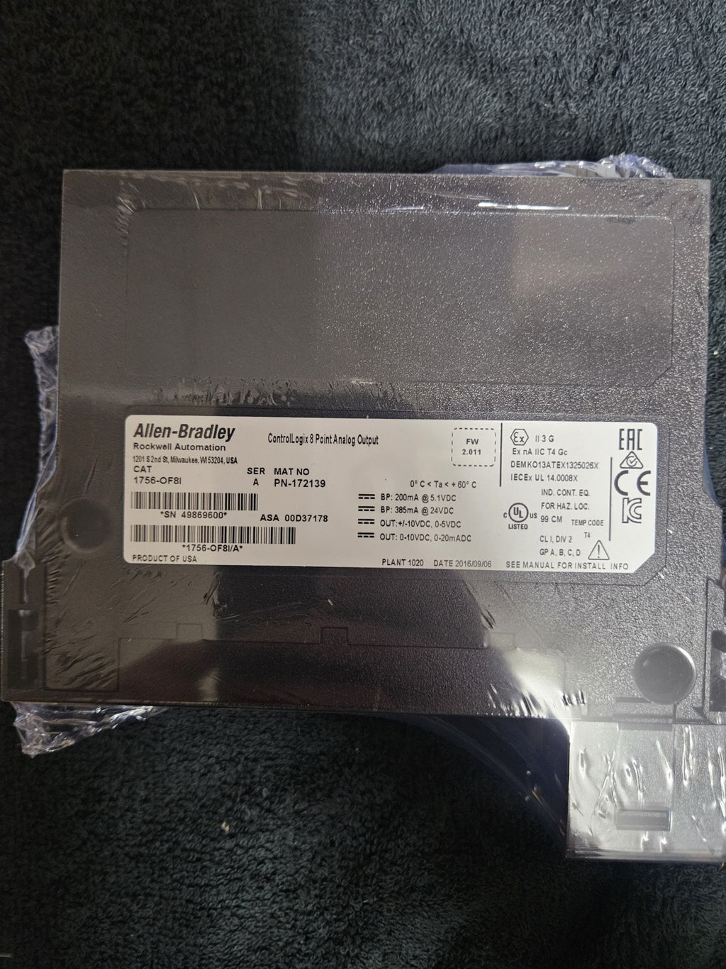 Allen-Bradley 1756-OF8I ControlLogix 8-Point Analog Output Module, unused new