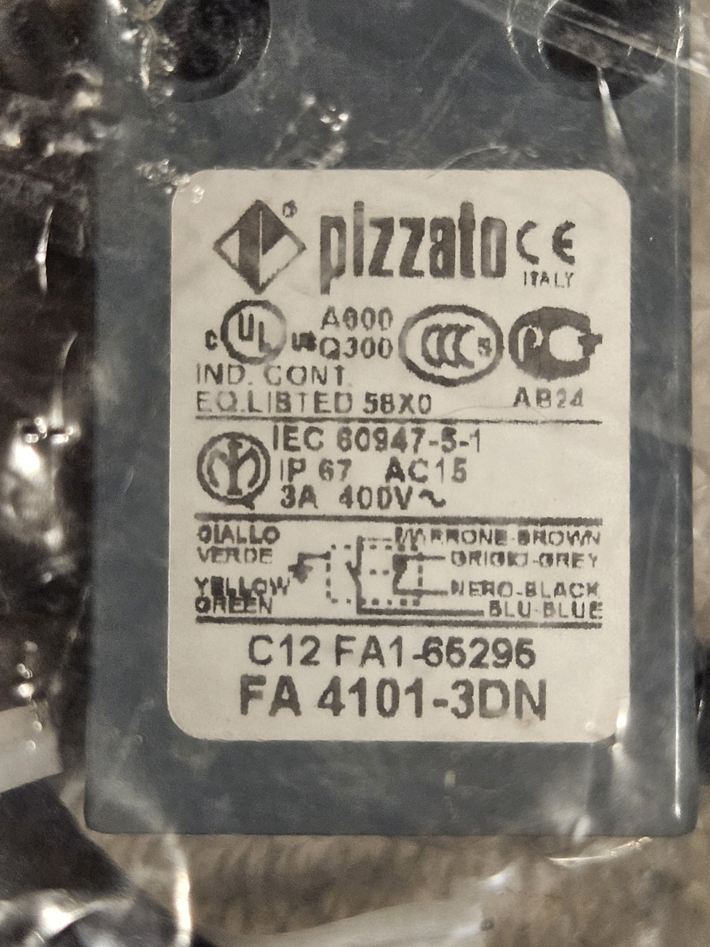 PIZZATO C12 FA1, 65295,FA 4101-3DN Limit Switch Schalter New Unused Neu/ovp