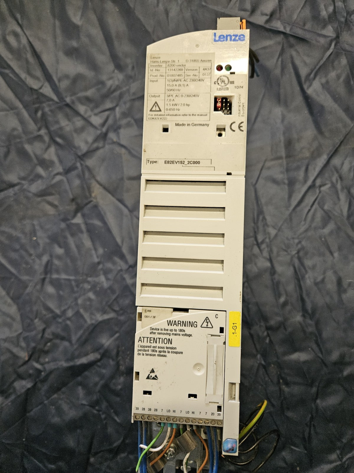 Lenze 8200 vector Inverter Frequenzumrichter E82EV152_2C000 / 1.5kW Refurbished
