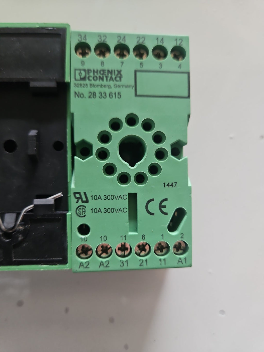 Genuine Phoenix Contact 2833615  new unused, No Box