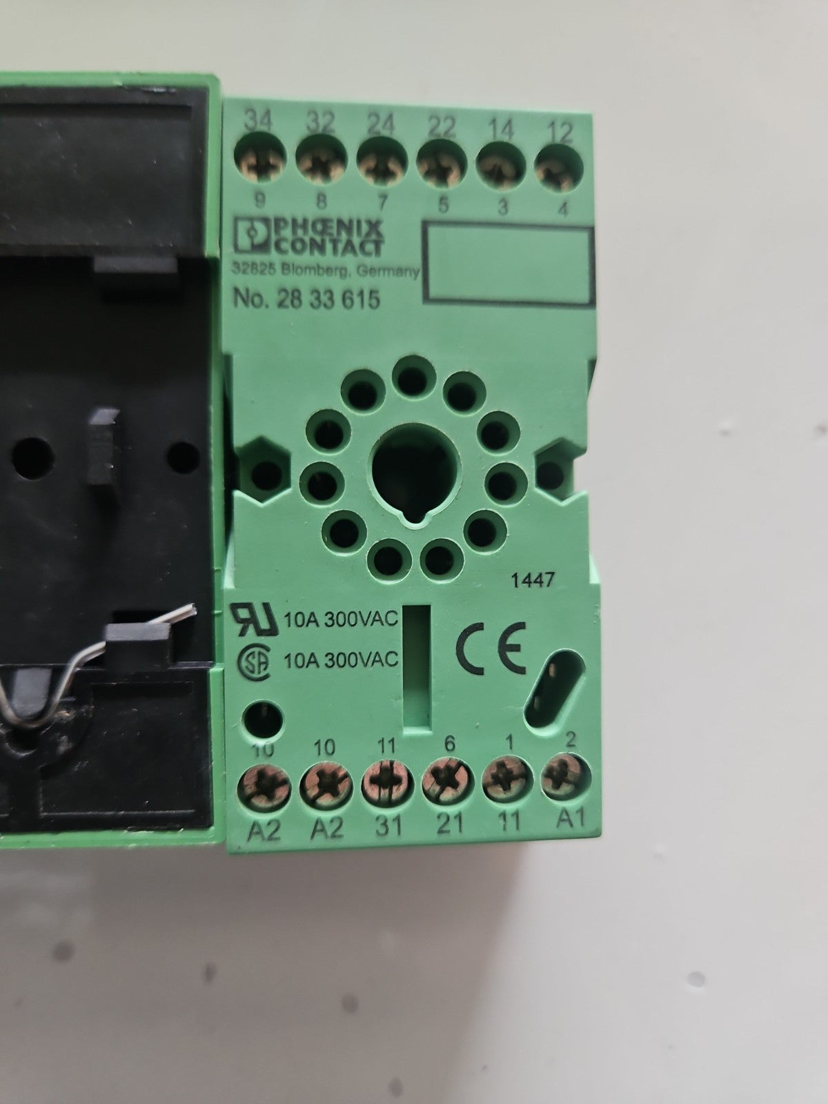 Genuine Phoenix Contact 2833615  new unused, No Box