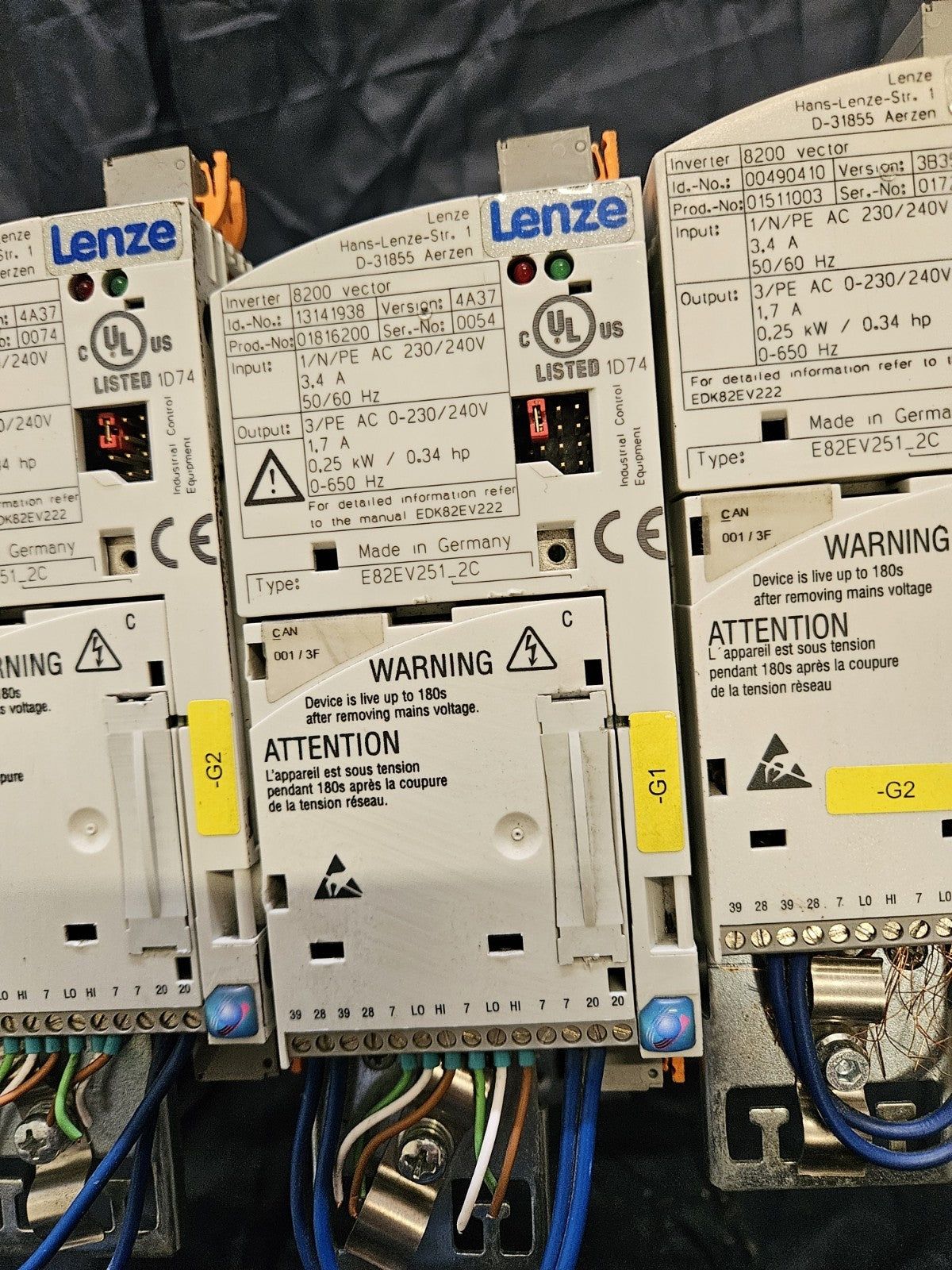 4xLenze E82EV251_2C Frequenzumrichter 230/240V 3,4A 0,25 kW + E82ZBC Refurbished