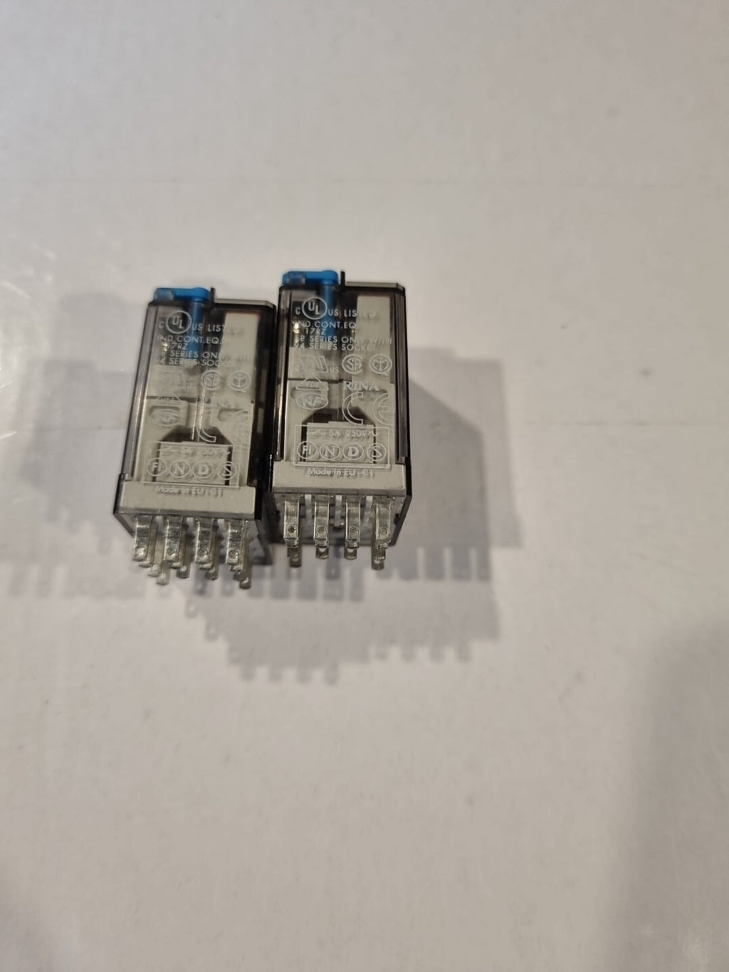 2x Steckrelais FINDER Industrierelais 55.34.9.024.0040 Relais 24V DC 4W 4PDT 7A