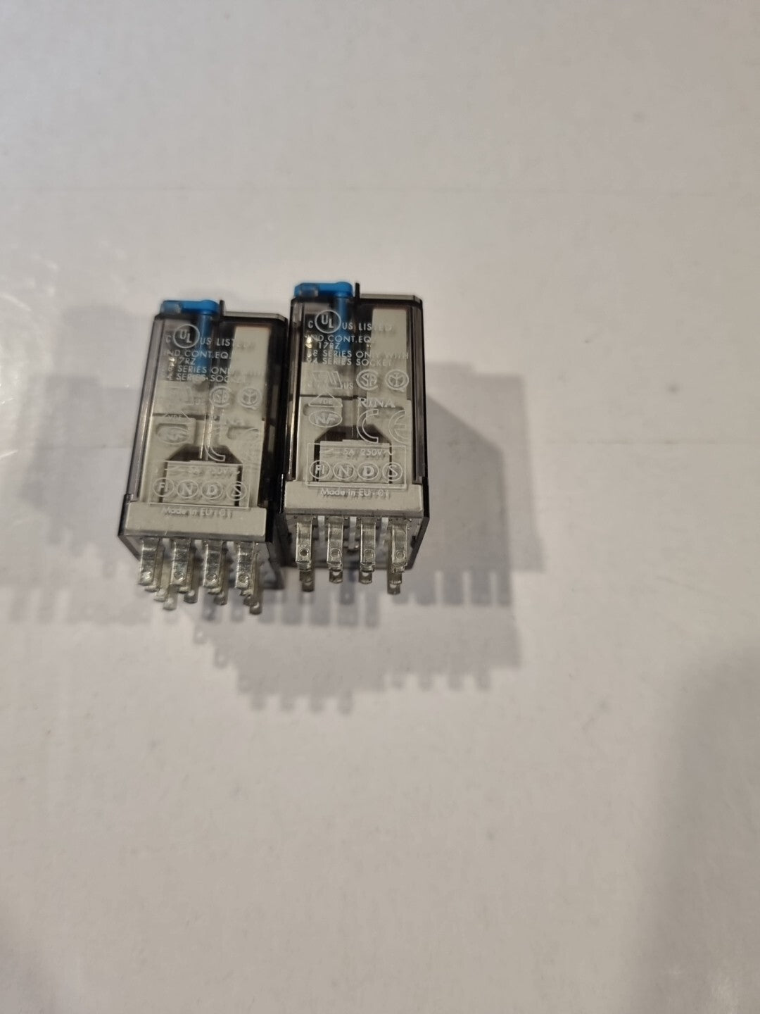 2x Steckrelais FINDER Industrierelais 55.34.9.024.0040 Relais 24V DC 4W 4PDT 7A