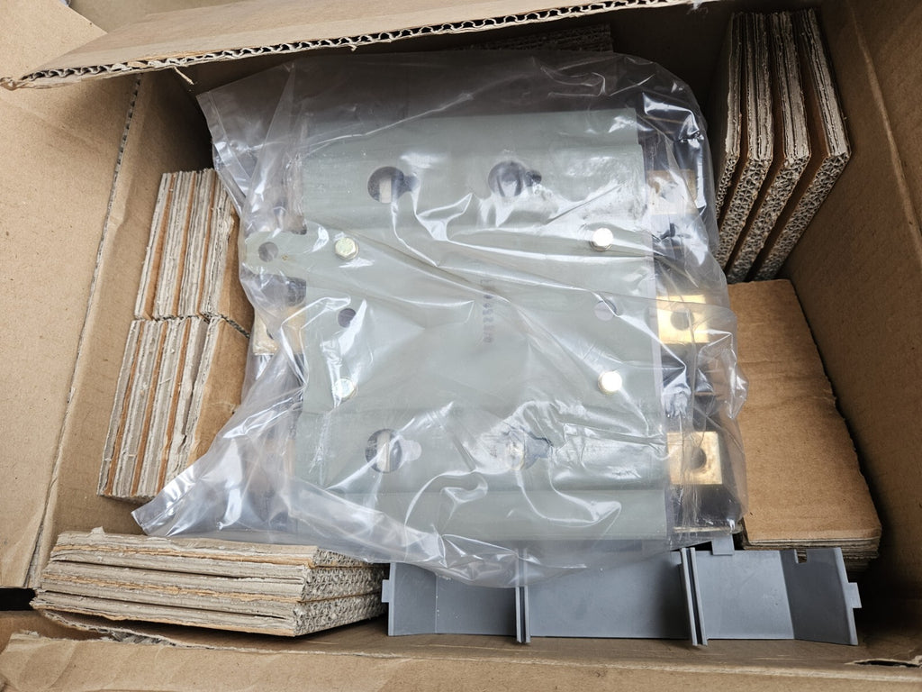 SIEMENS     3NP5360-0EA86  Lasttrennschalter  3NP53 60-0EA86,new in Box. Neu/ovp