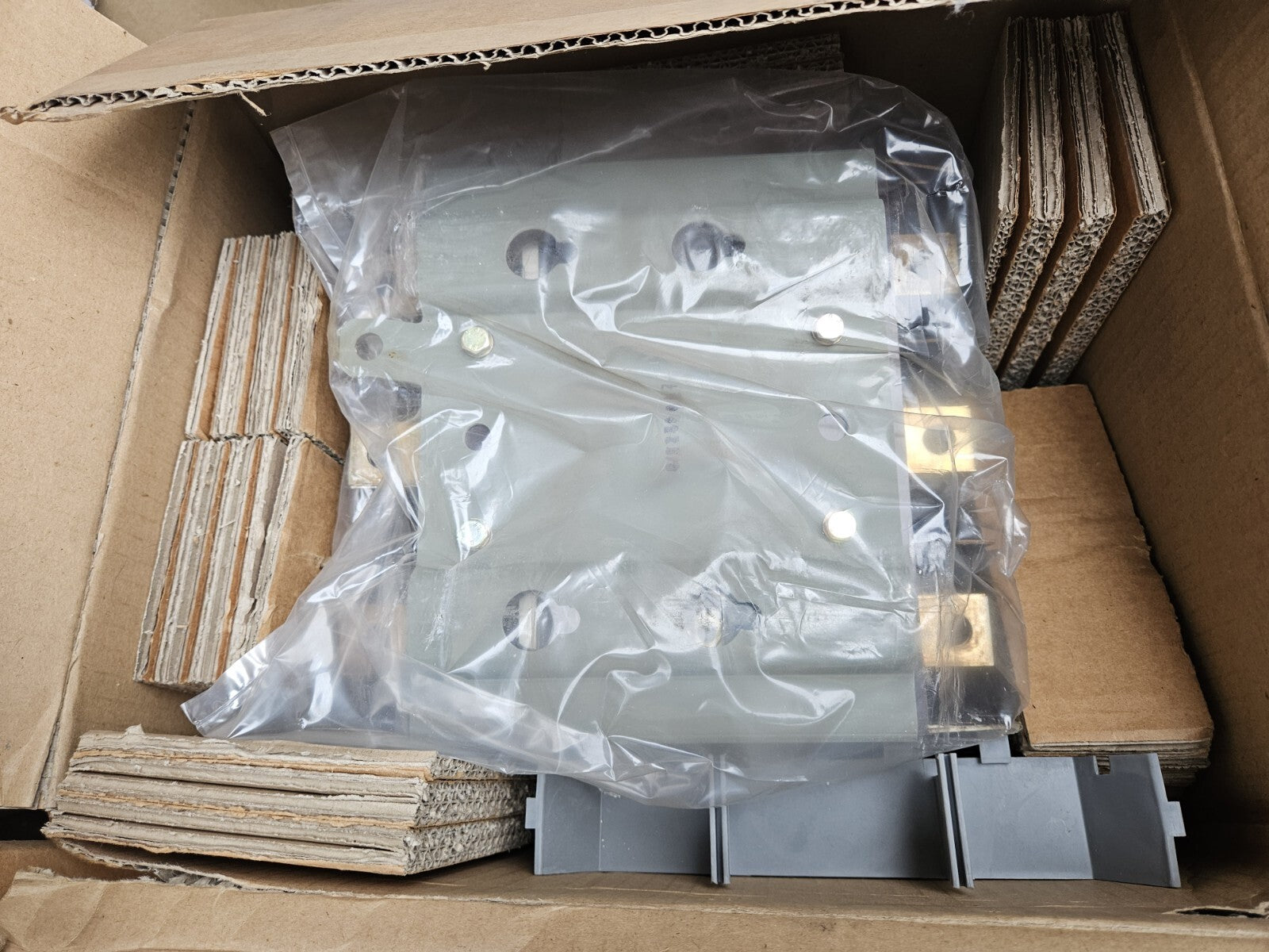 SIEMENS     3NP5360-0EA86  Lasttrennschalter  3NP53 60-0EA86,new in Box. Neu/ovp