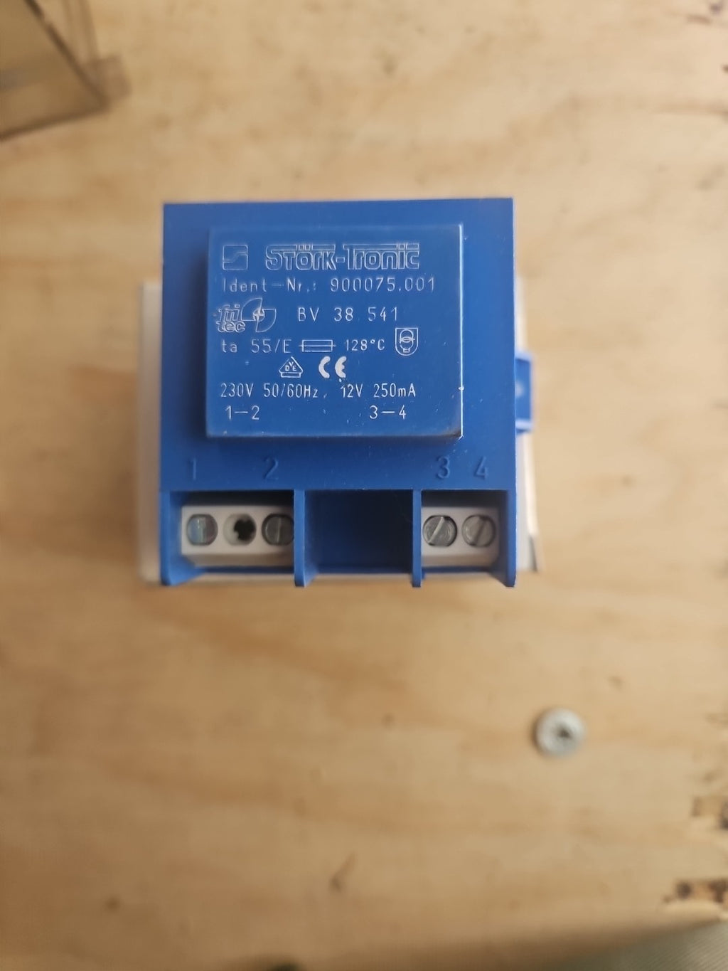 900075.001 Störk Tronik Transformer Input 230V 50/60Hz Output 12V 250mA Neu/ovp