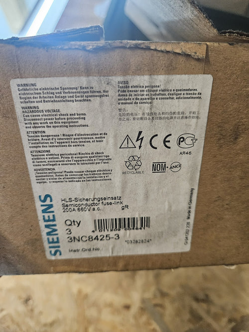 2 x Siemens Sicherungseinsatz / 3NC8425-3 / AC 660V, DC 440V / 200A Neu/ovp New