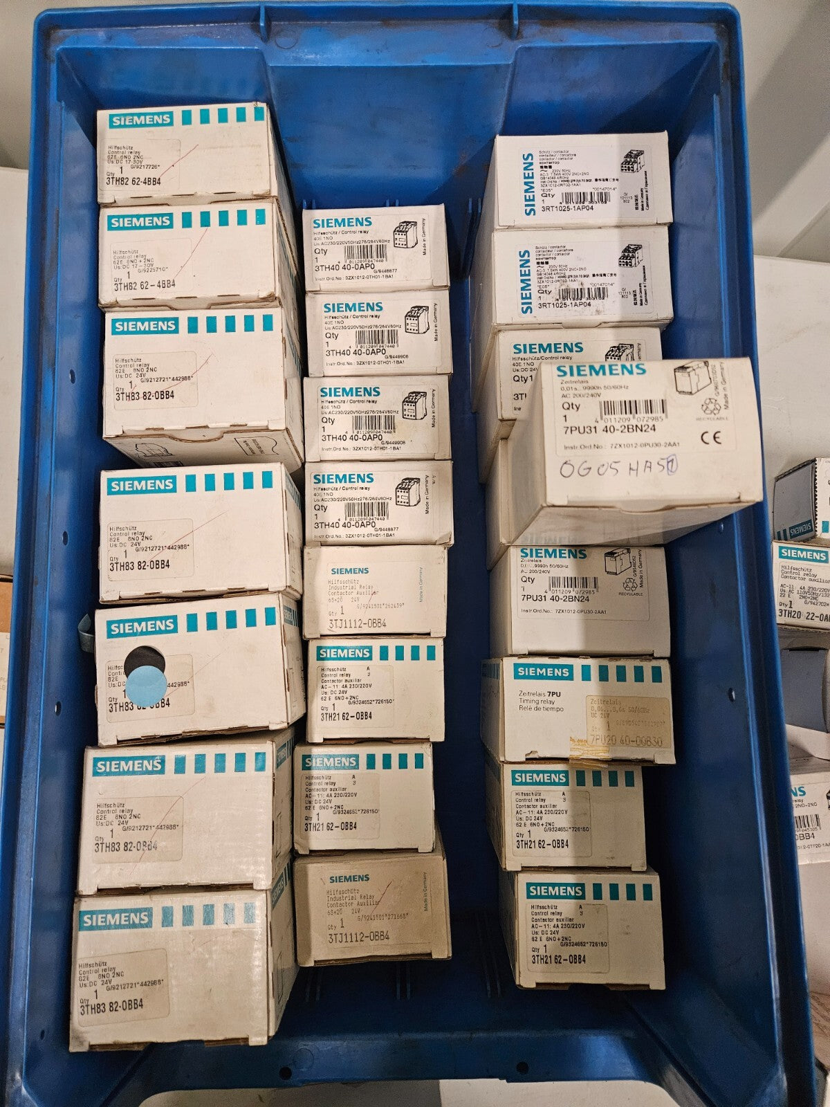 SIEMENS 7PU3140-2BN24, 7PU22 40-OAN40,7PU40 20-DC ZEITRELAIS neu/ovp, new in box