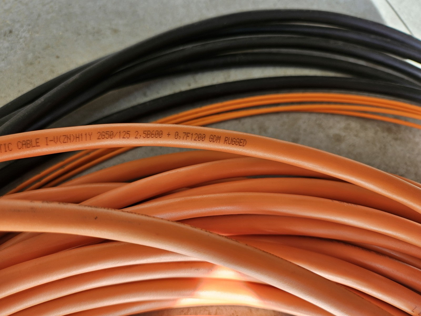 Phoenix Contact Fiber Optic Cable I-V(ZN)H11Y 2G50/125 2,5B600 +0,7F1200 GDM 
