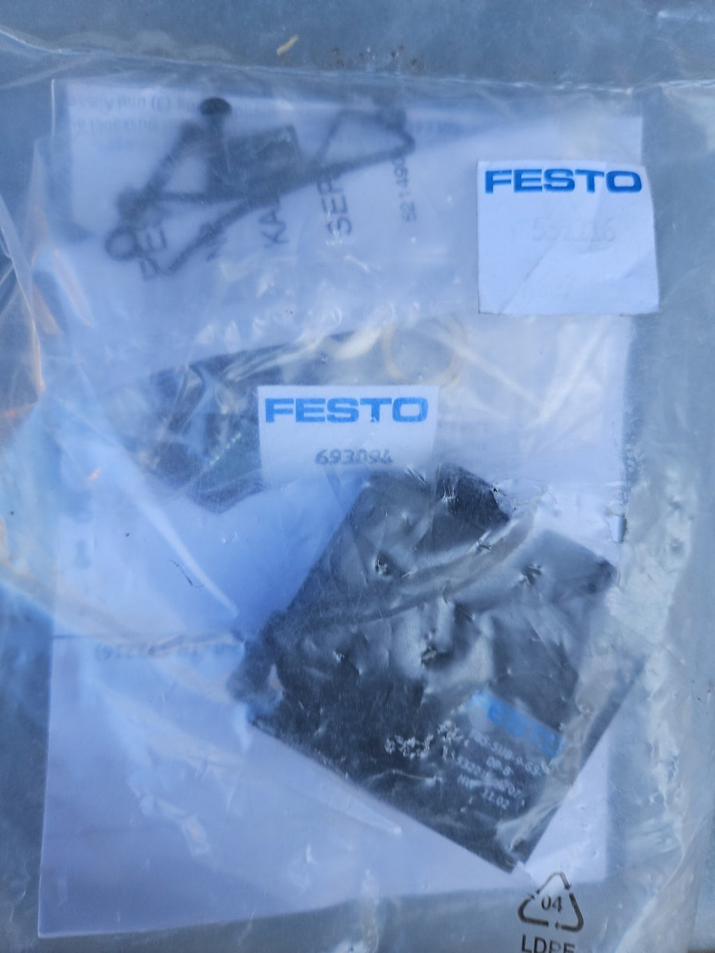 Festo Montagesatz Stecker FBS-SUB-9-GS-DP-B 532216 693094 mounting set Neu/ovp