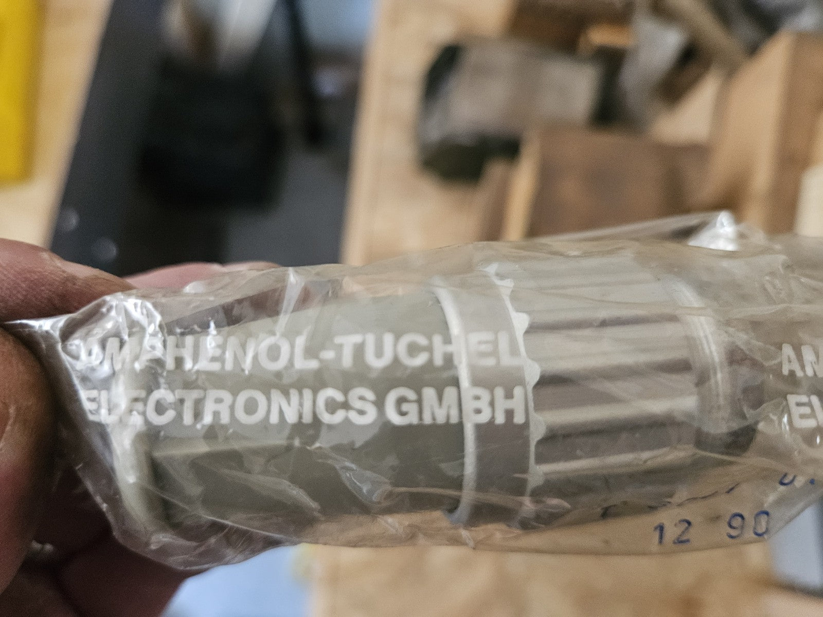 Amphenol Tuchel 6 Pol Kabelstecker T3037-010 für Neumann U47/U48Neu/ovp New