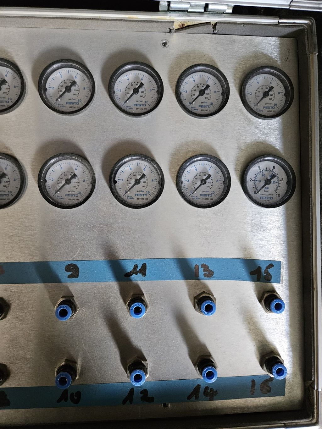 FESTO Industrial Pneumatic Calibration Test Kit Case 16 Multi-Pressure Gauges