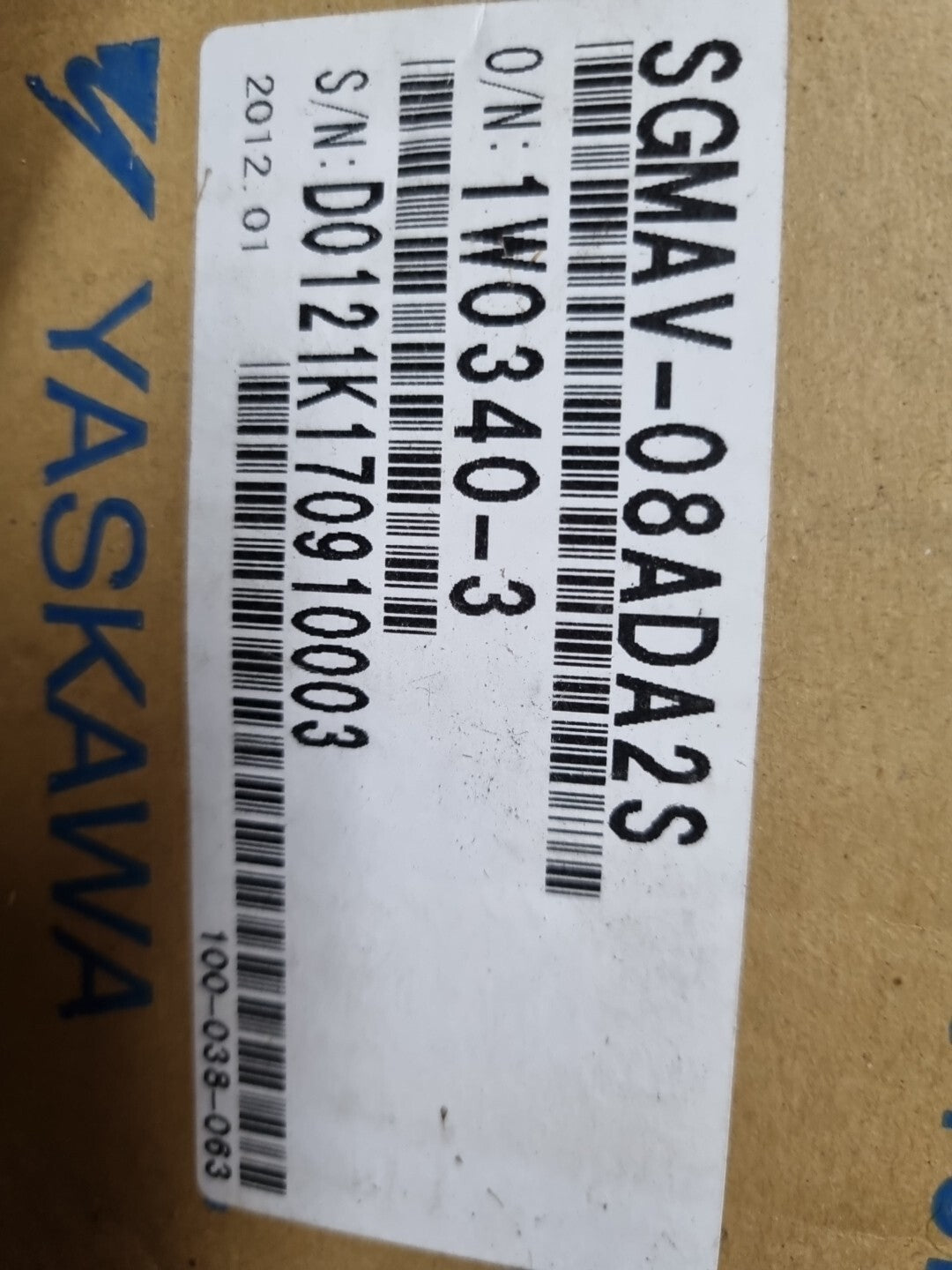 1PCS Neu Yaskawa Servo Motor SGMAV-08ADA2S new old stock
