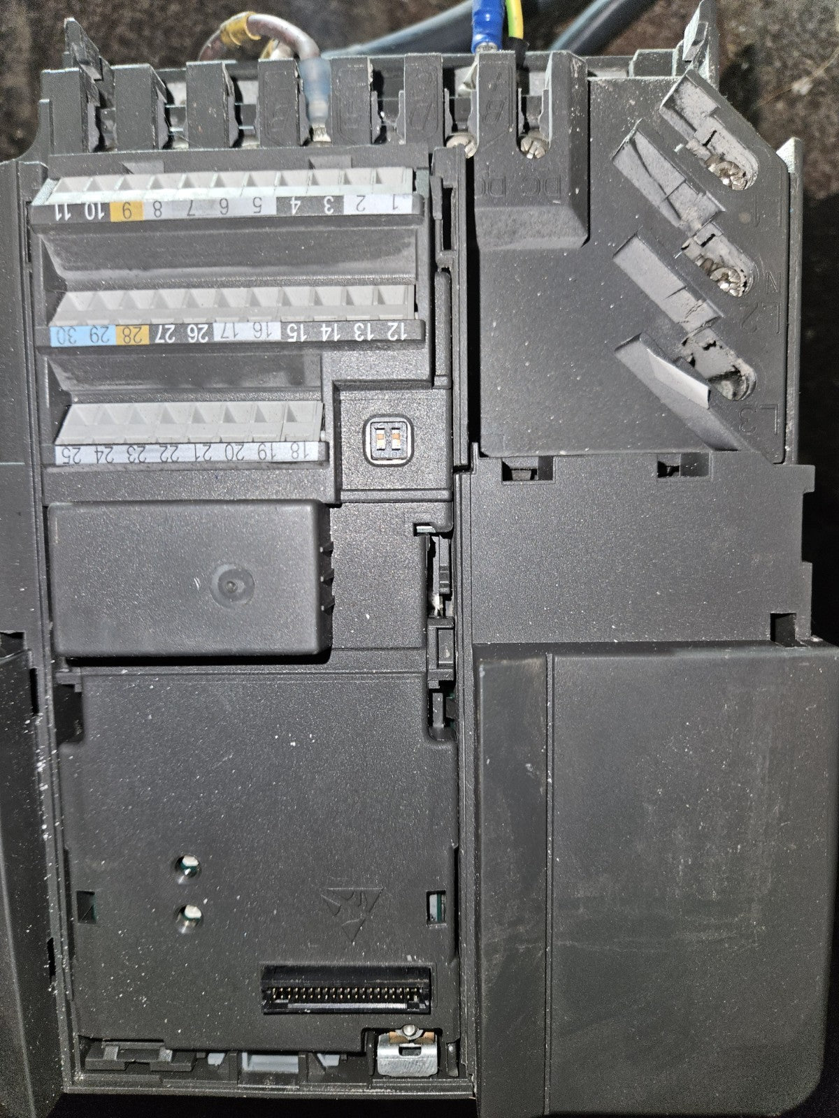 SIEMENS 6SE6440-2AB22-2BA Frequenzumrichter 2,2kW Micromaster 440, Inverter,