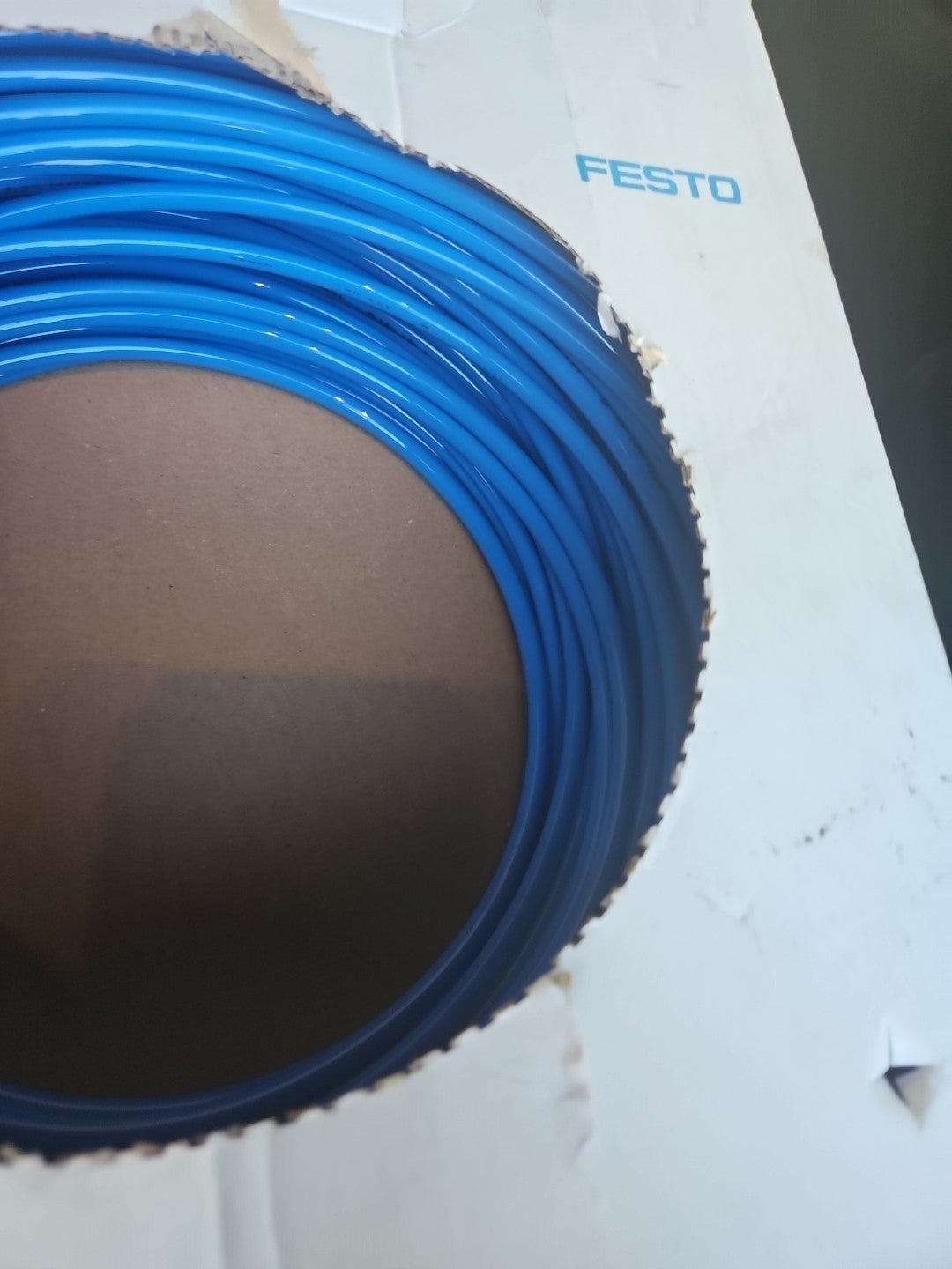 FESTO:  PUN-6X1-BL: 159664: BLUE PLASTIC AIR PIPE O/D 6mm-I/D 4mm, 10 BAR,50 Mtr