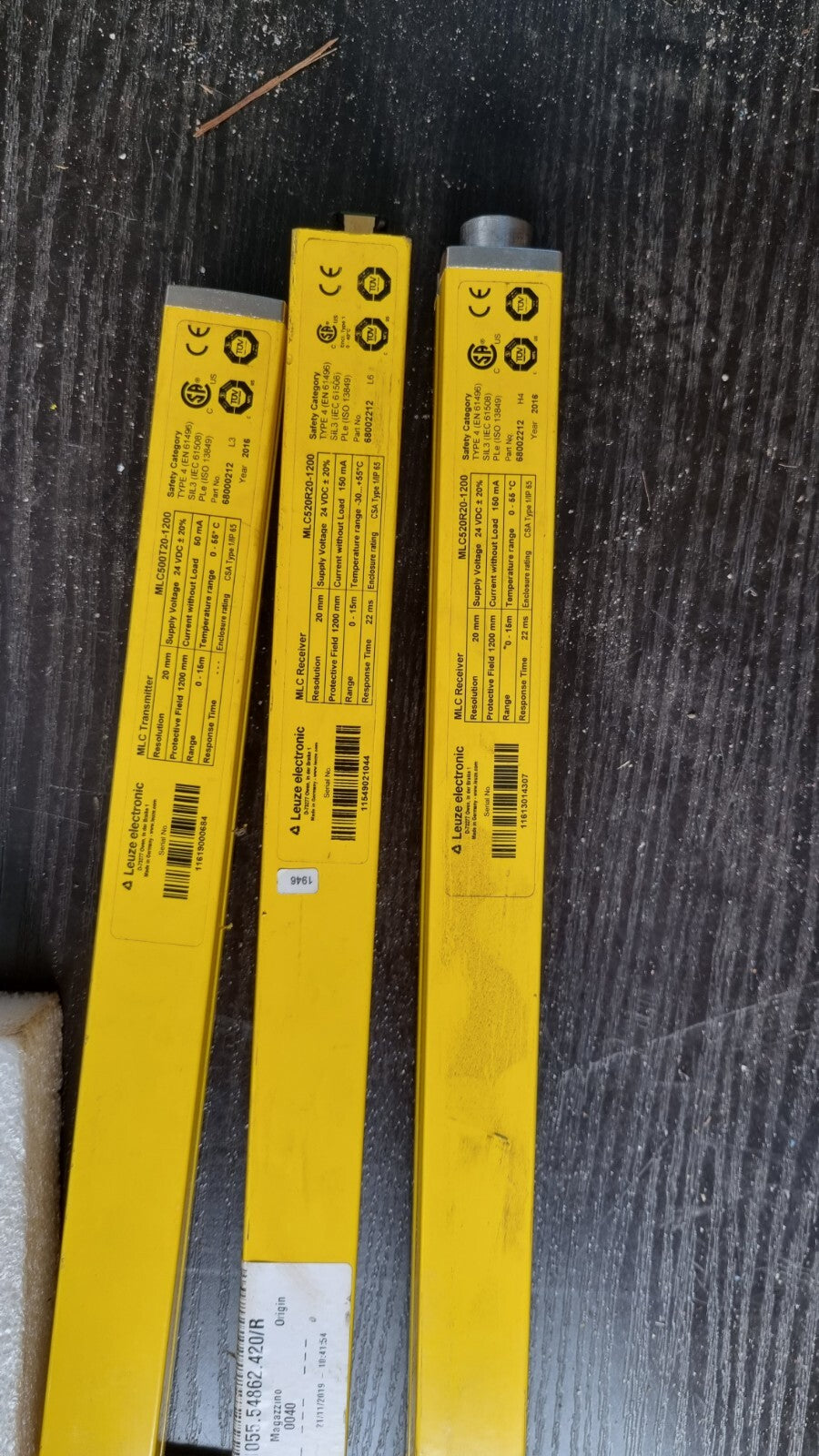 1 x LEUZE MLC500T20-1200 and 2 x  LEUZE MLC520R20-1200 , used, working condition
