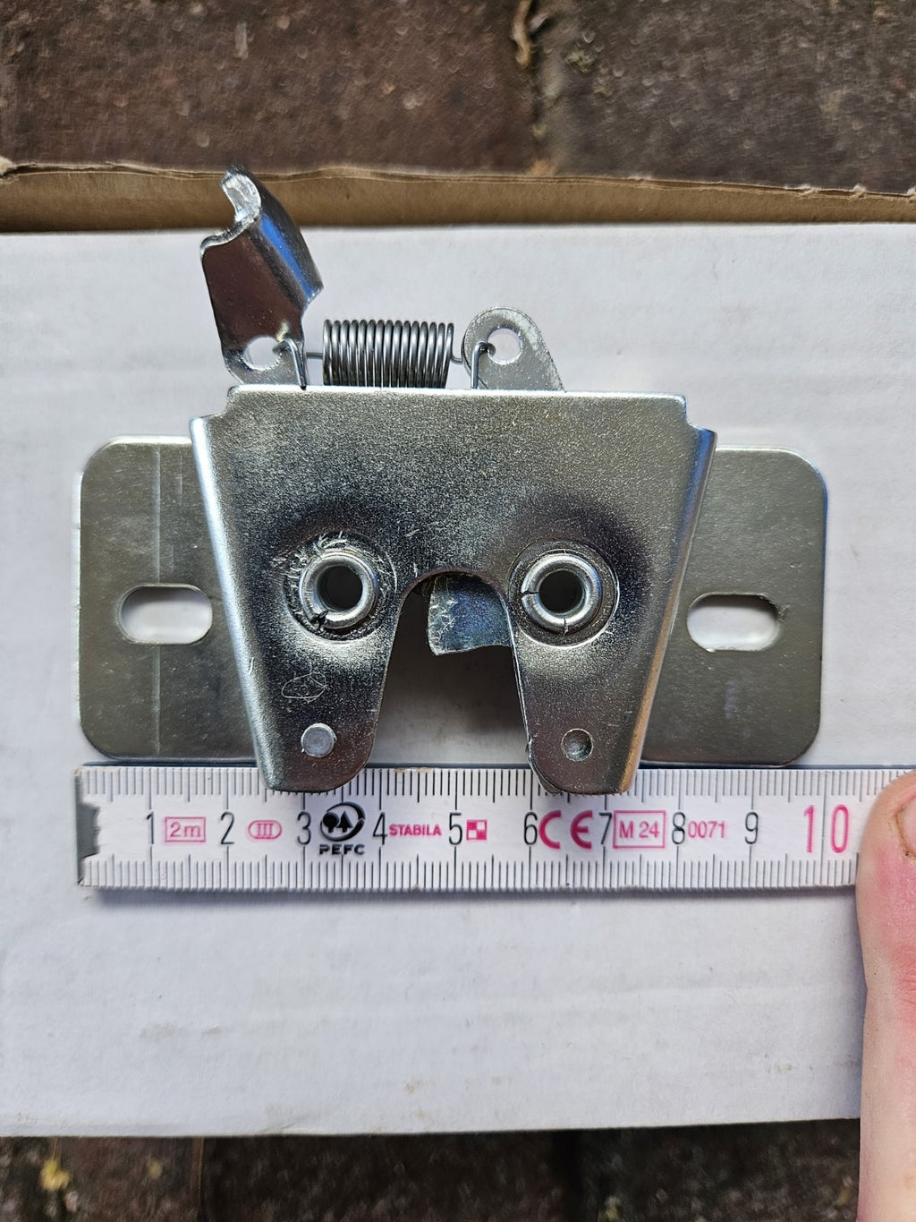 ALBERT JAGGER 0931/004  L/H SIDE MOUNTING CLAW LATCH, Automation New Unused