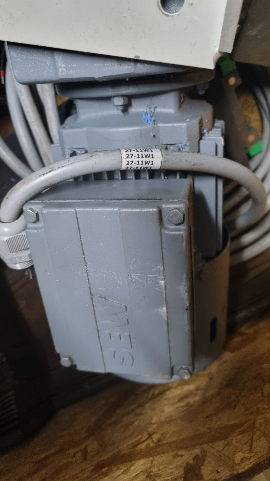SEW Eurodrive K37 DT71D2/BMG/Z Motor mit Winkelgetriebe, refurbished