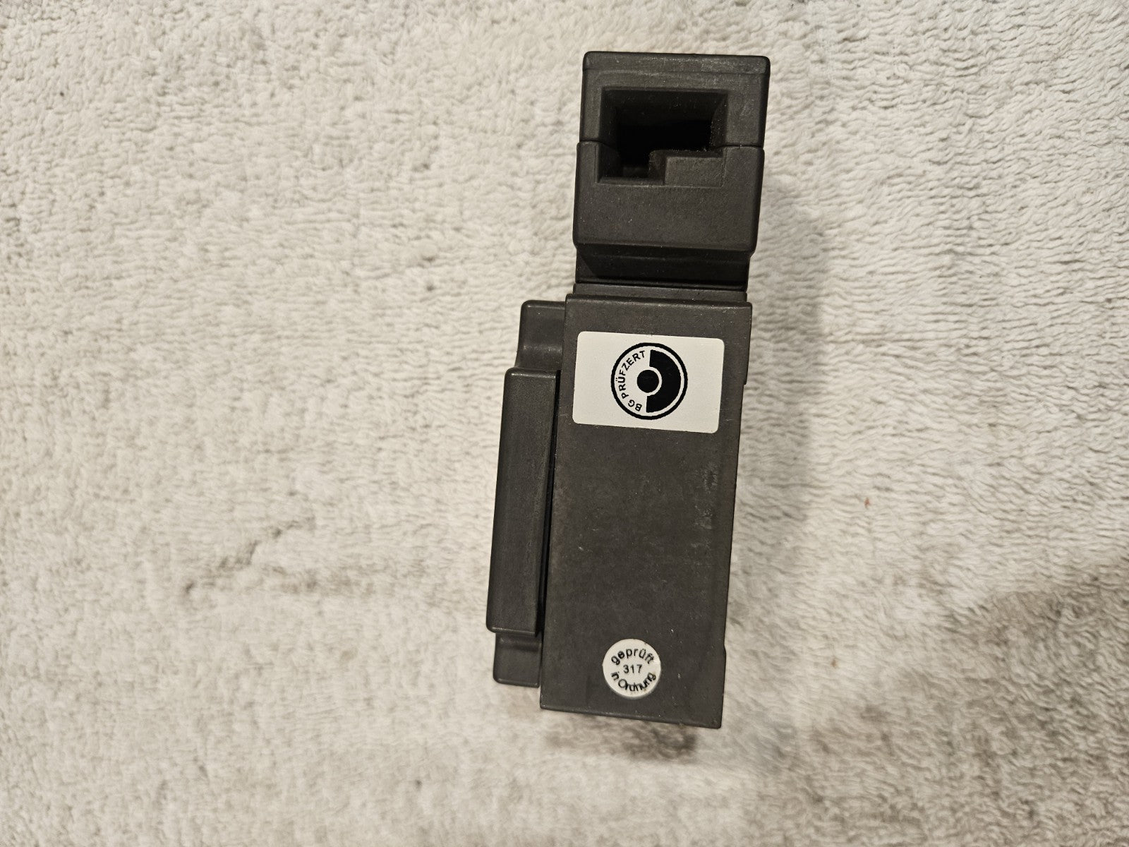 Euchner Sicherheitsschalter NZ1VZ-3131E-M safety switch 082122 Schalter 230V 10A