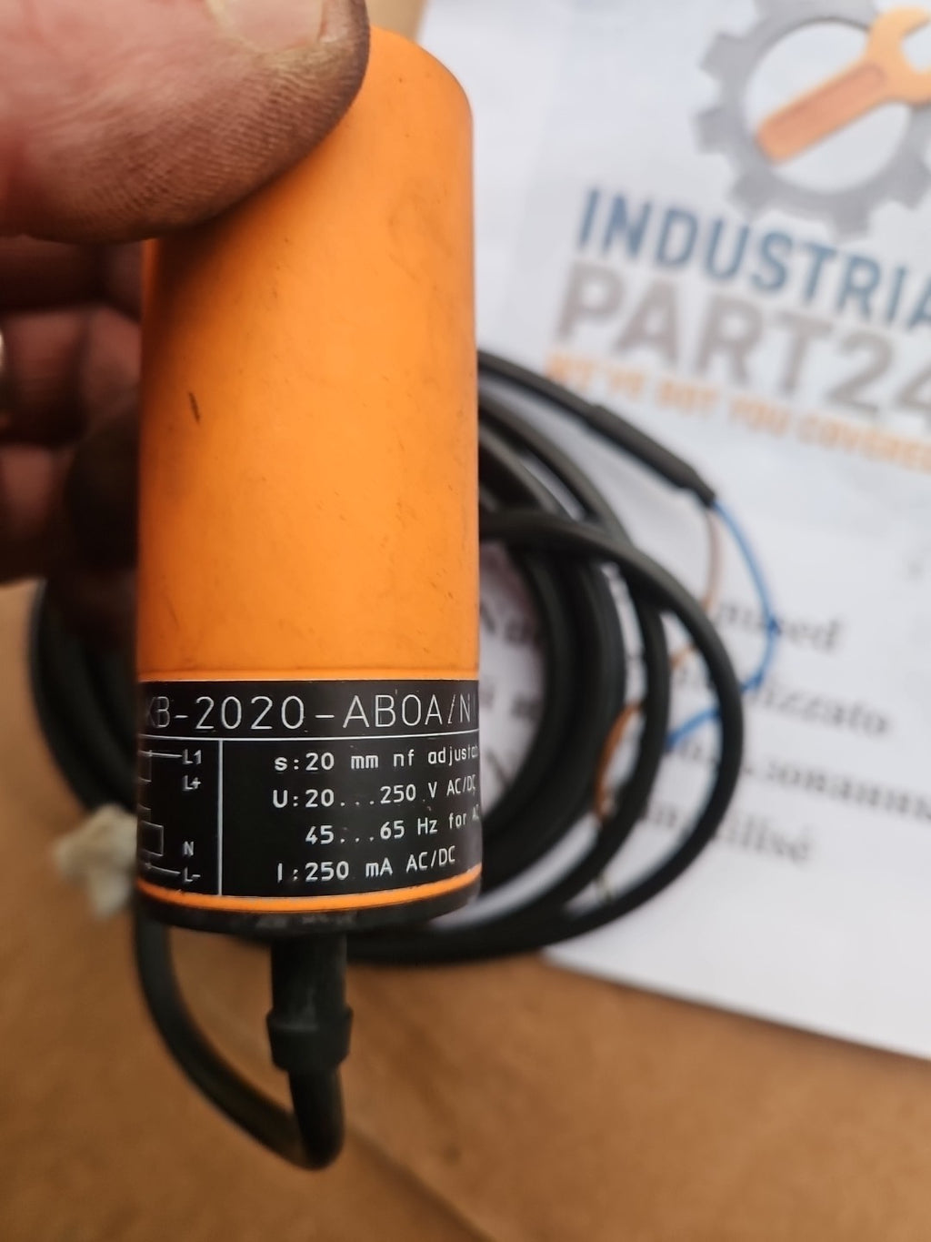IFM Efector KB0025 KB-2020-ABOA/NI kapazitiver SENSOR NEU/new Unused Unbenutzt