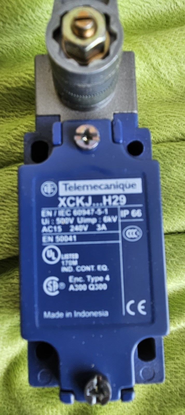 1 x Telemecanique XCK-J10511H29 , Positionswitch Endschalter Neu Unused New 