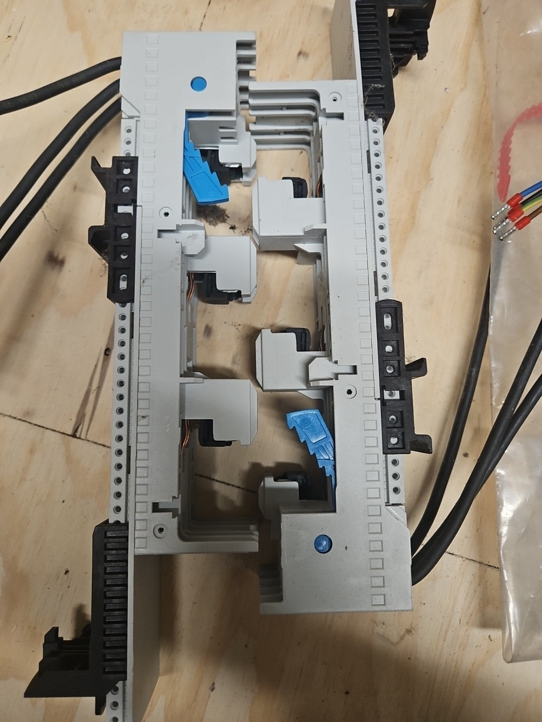 Wöhner 32638 Sammelschienenadapter 32A gebraucht, Top Zustand