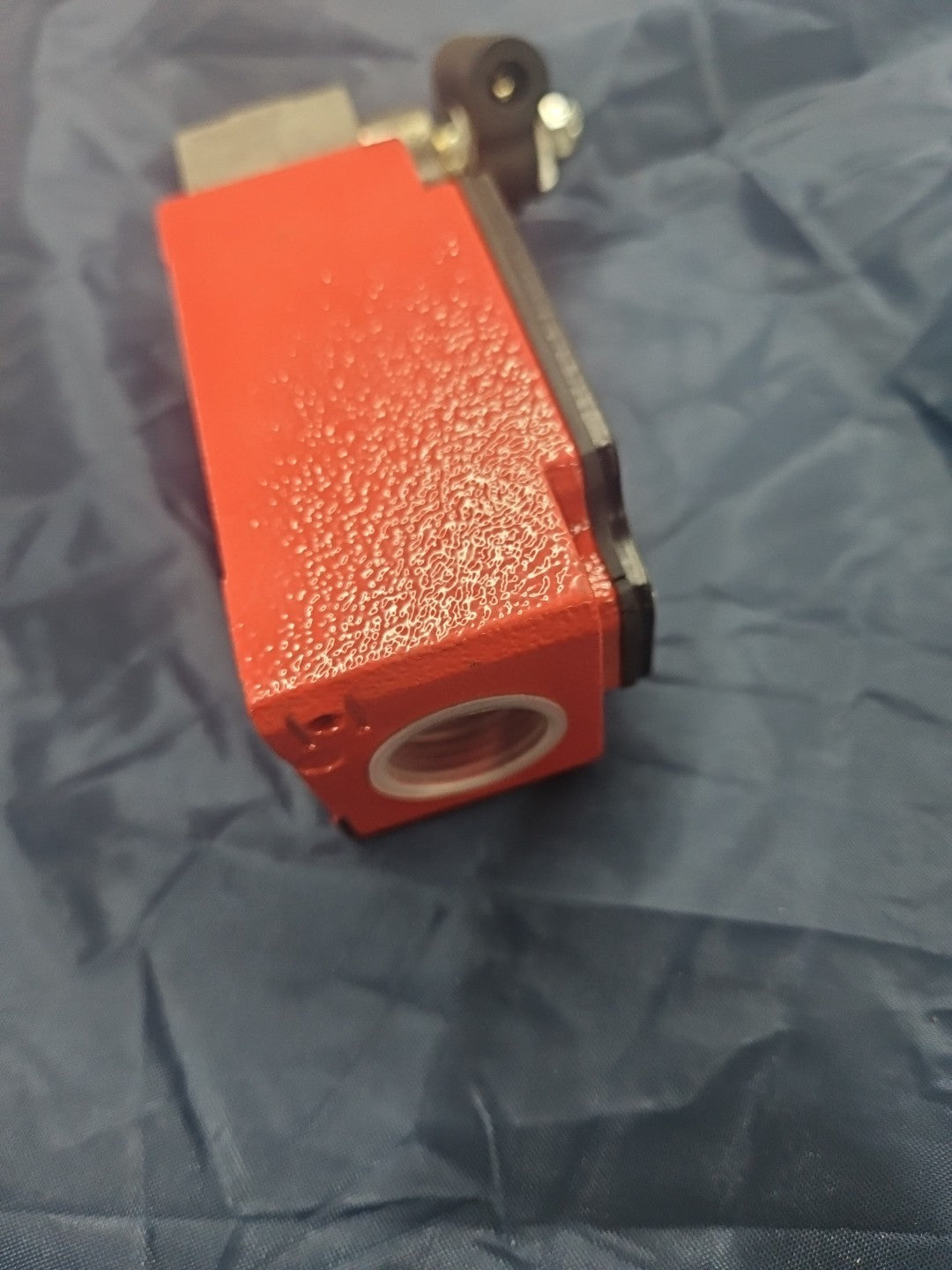 2 x Bernstein ENM2 A14-20 AD, 618.7037.134, Limit Switch, Endschalter,New Unused