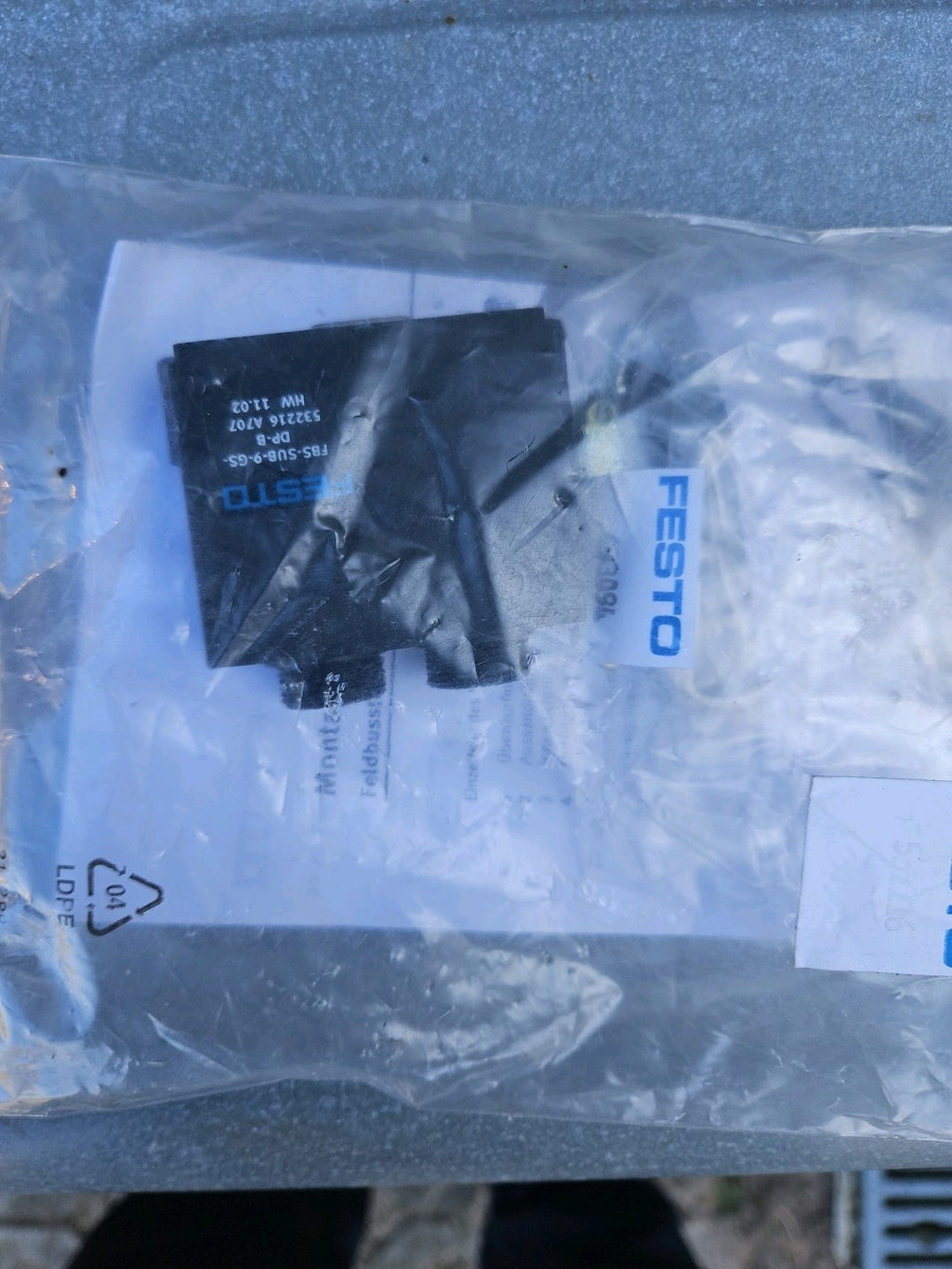 Festo Montagesatz Stecker FBS-SUB-9-GS-DP-B 532216 693094 mounting set Neu/ovp