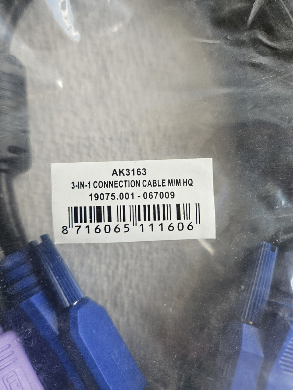 ACT  3-in-1 Connection KVM Cable M/M - PS/2 Mouse, Keyboard & VGA Cable (AK3163)
