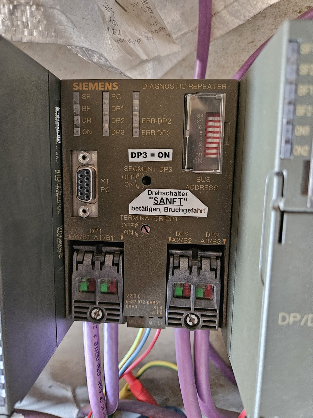 Versuchsaufbau mit Siemens Simatic S7-300 314C-2PN/DP CPU, Coupler, Repeater u.a