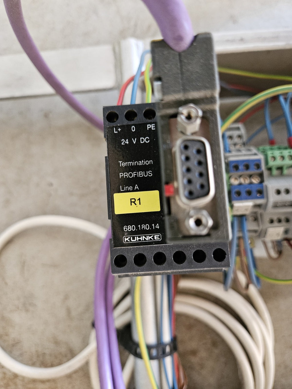 Versuchsaufbau mit Siemens Simatic S7-300 314C-2PN/DP CPU, Coupler, Repeater u.a