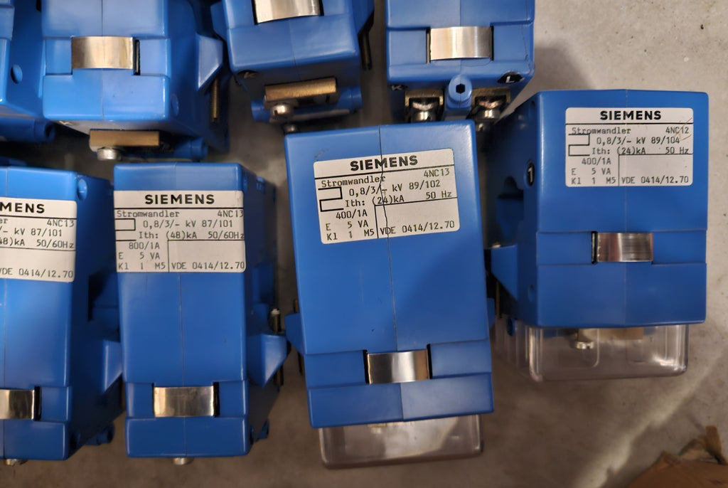 SIEMENS Spannungswandler 4NC13; 0,8/3-KV 87/101, 800/1A Aufsteckwandler,Trafo