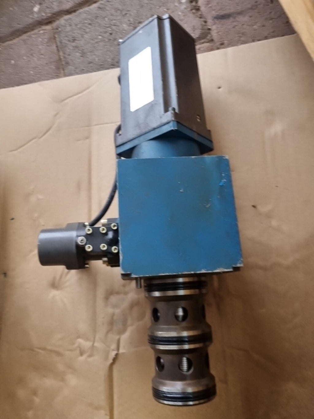 Bosch Rexroth 3WRCE 32 L001-1X/SG24/M, R900901789, 00566057, Finn Power, Valve