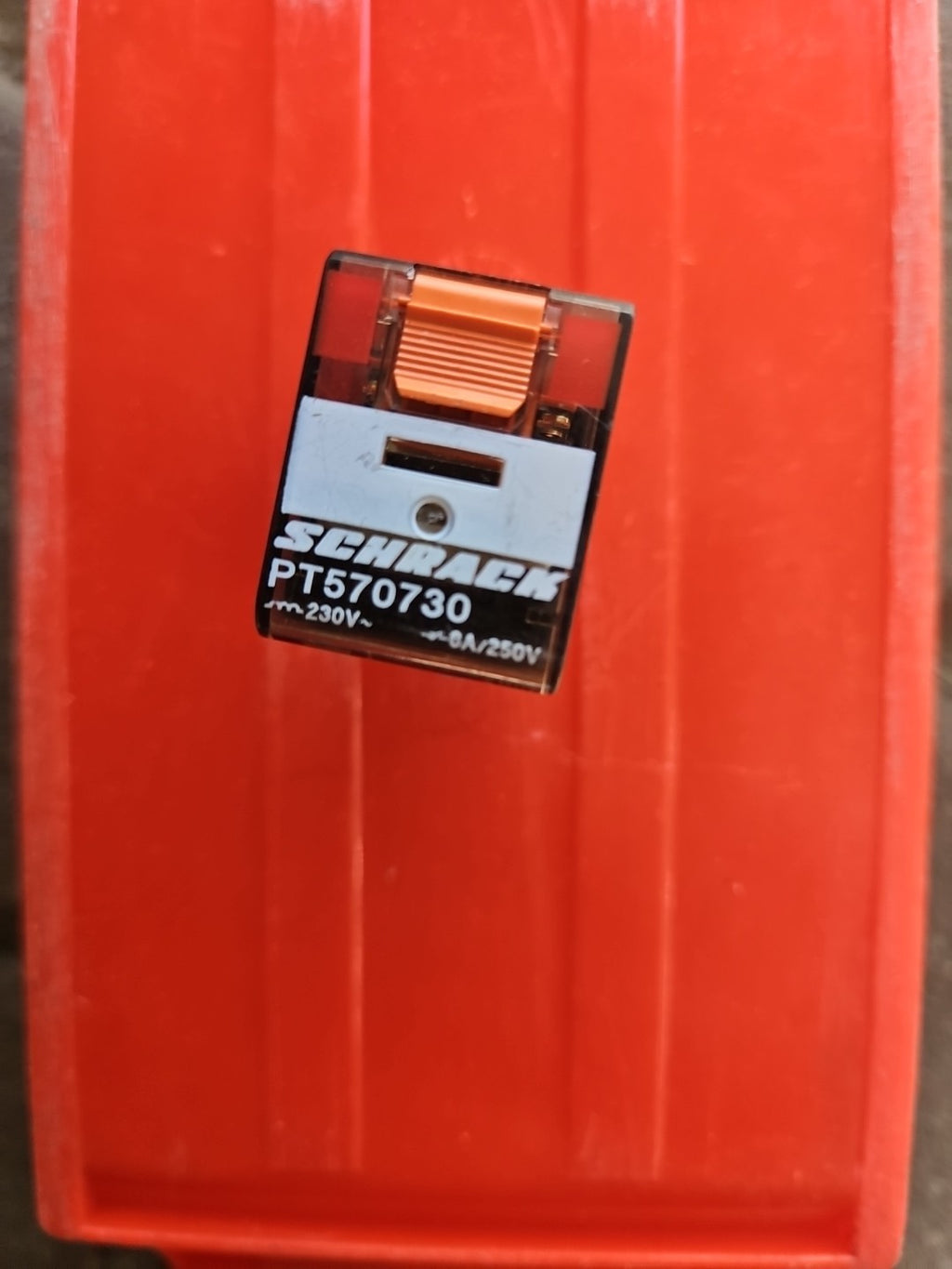 Schrack Relais PT570730 miniature relay 230 VDC 6 A 250 VAC 4 Wechsler New Neu!!