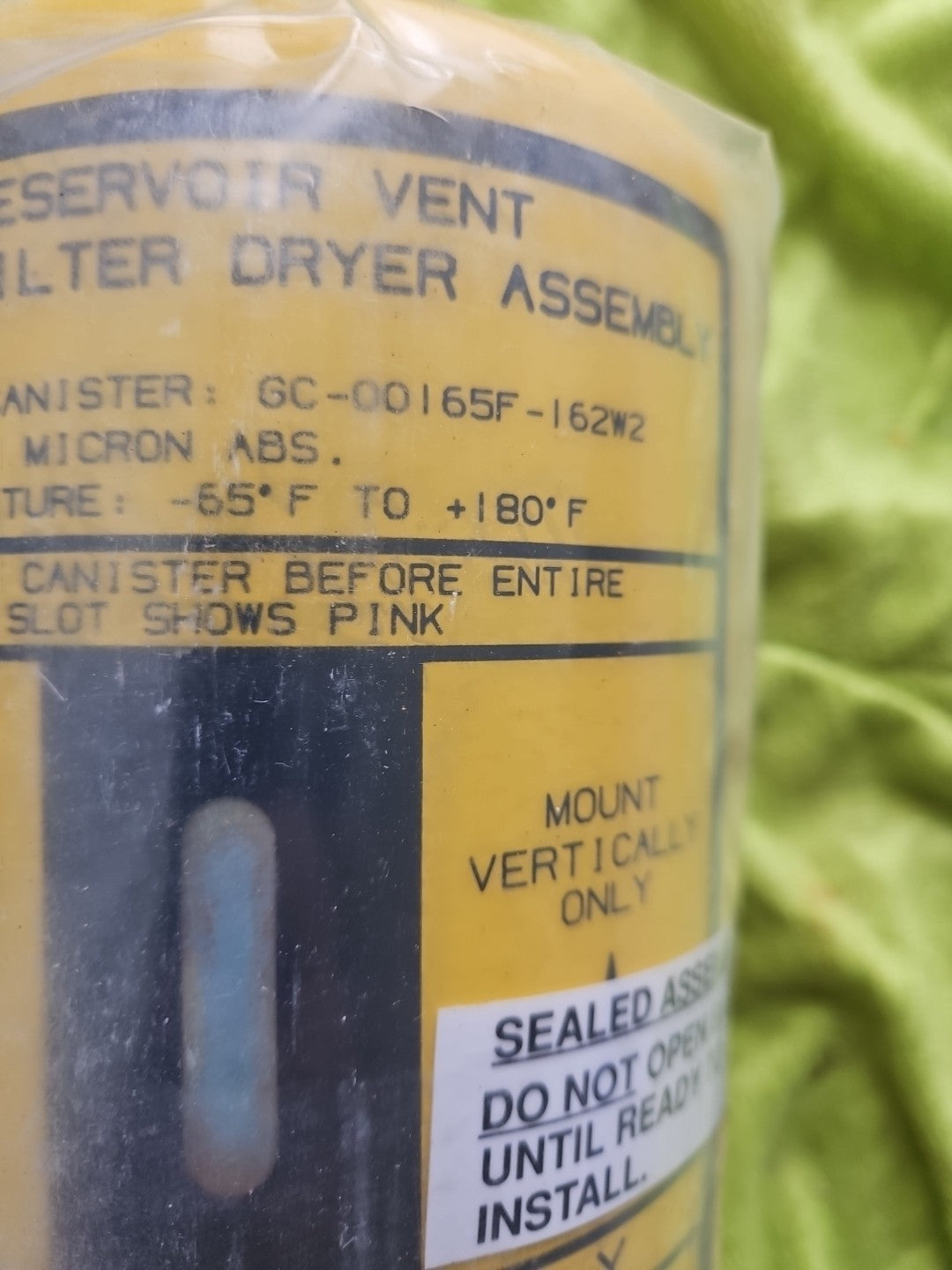 Pall Land and Marine GC-00165F-162W2 Vent DRYER Canister Filter sealed New Neu