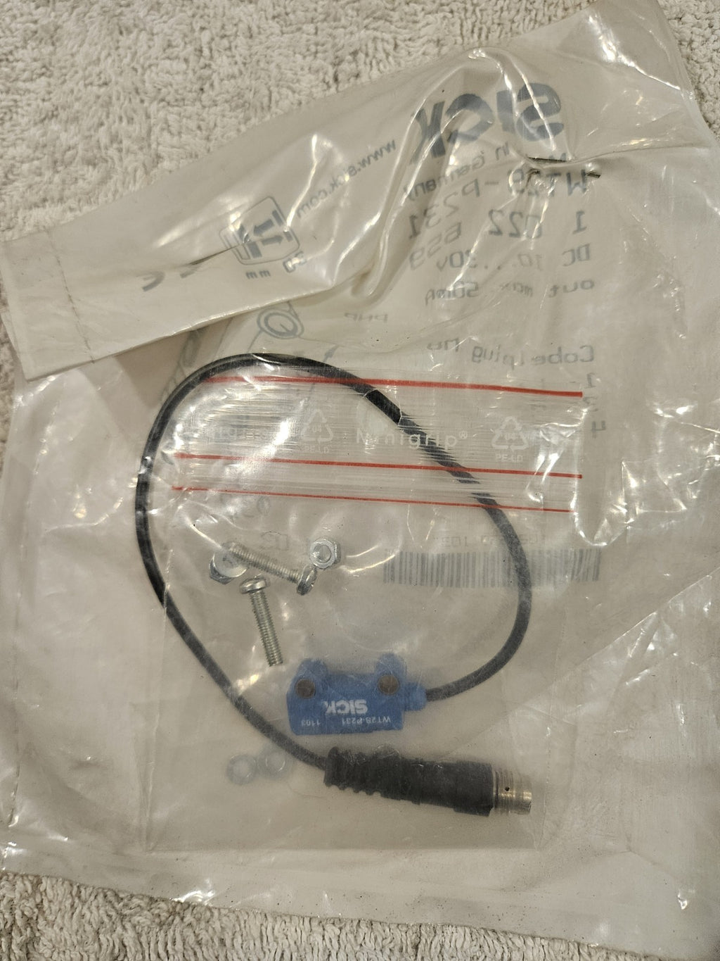 WT2S-P231 SICK - Photoelectric proximity sensor 1022659 NEW SEALED NEU UNUSED