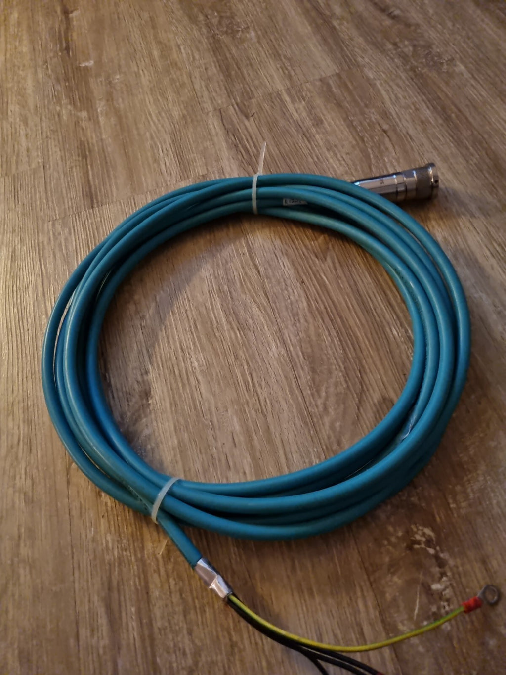 Siemens Sinumerik Simodrive Sinumerik Kabel 570102.0011.02  4x 1,5C neu