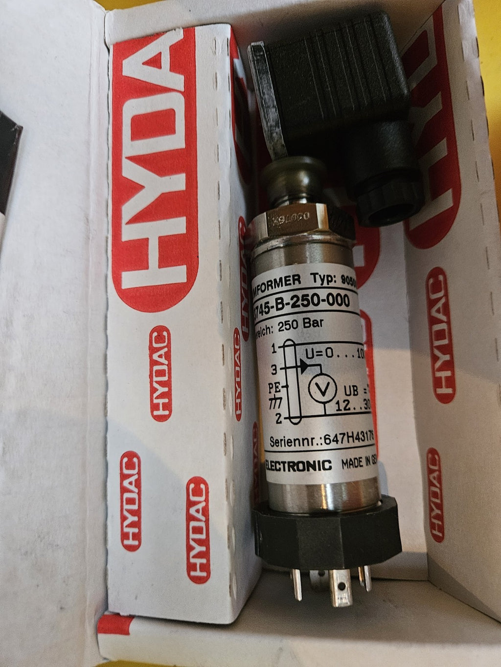 Hydac HDA 3745-B-250-000 DRUCKSENSOR 905000 Pressure Sensor New In Box Neu/Ovp